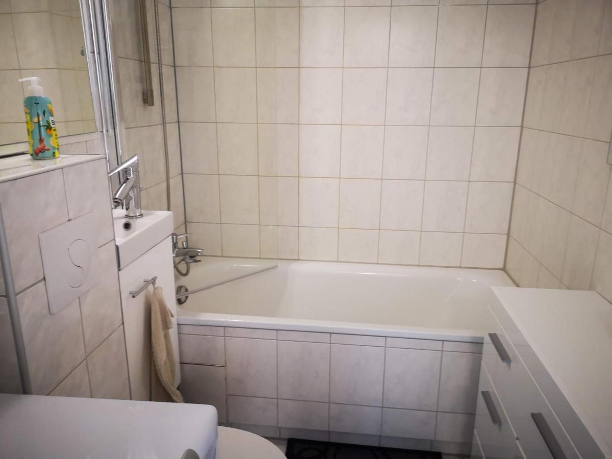 Appartamento Ferienwohnung Fuer 1-3 Personen In Berlin, Naehe U Friedrichsfelde *